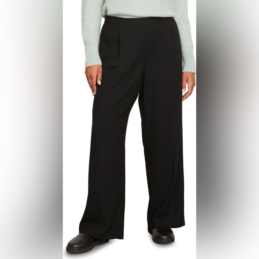 Vince navy wool pleated pants
